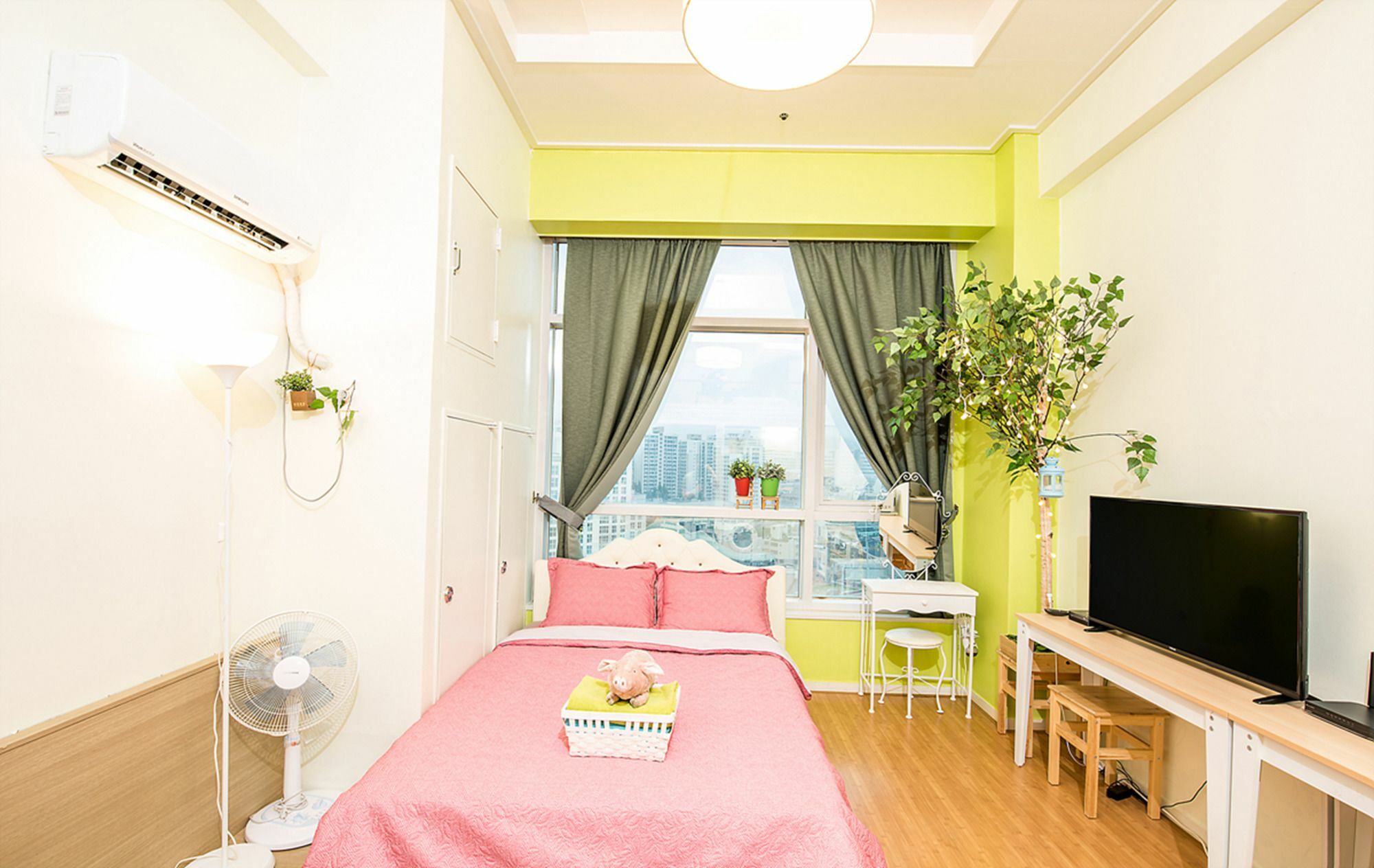 Station Joey House