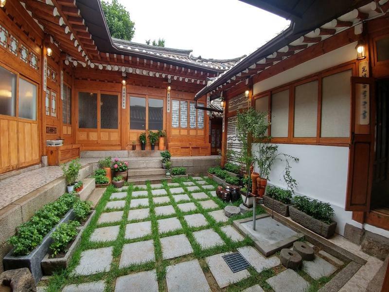 Bukchon Hyosunjae Seoul