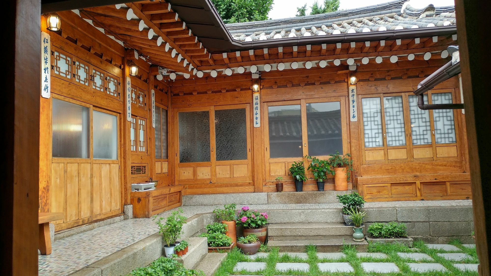 Bukchon Hyosunjae Guest house