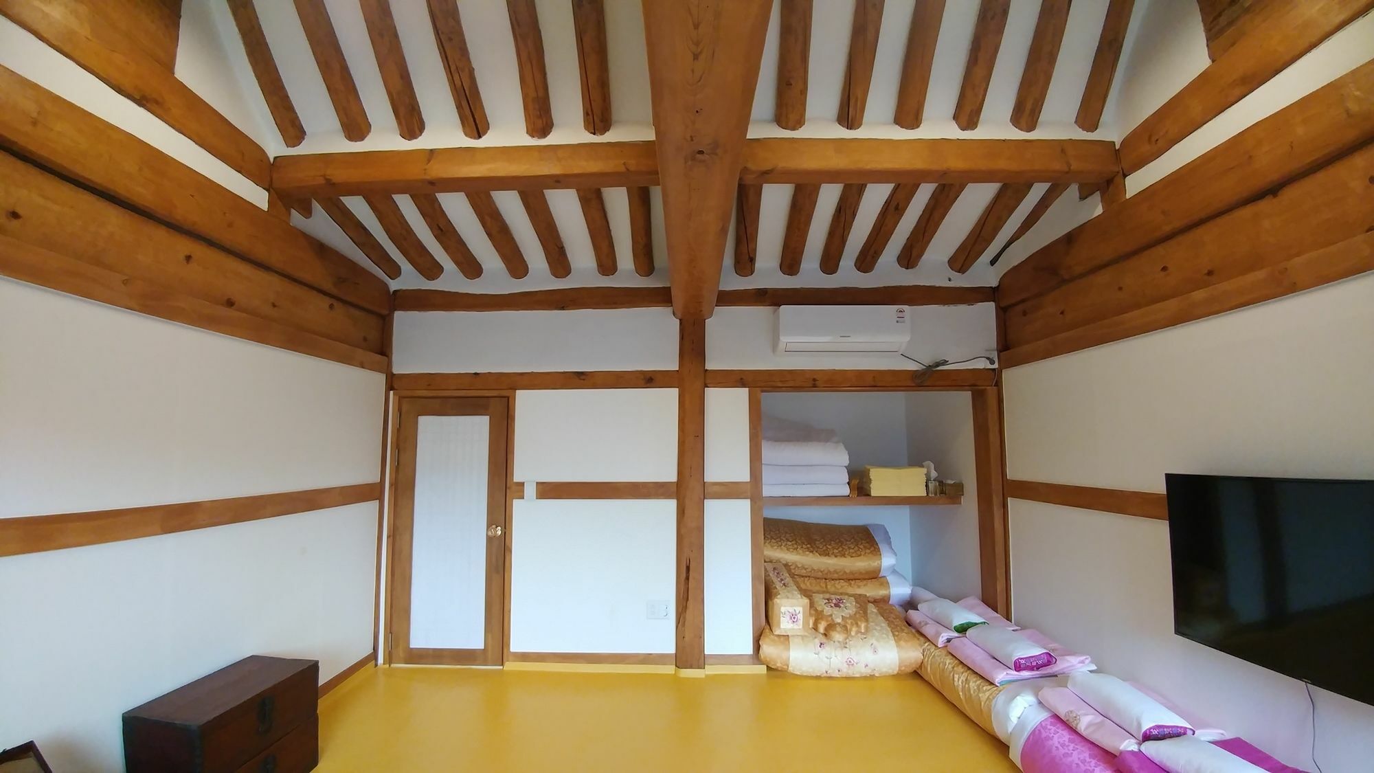 Bukchon Hyosunjae 2* Seoul