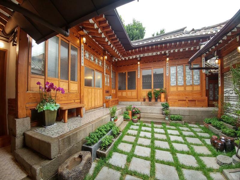 Bukchon Hyosunjae