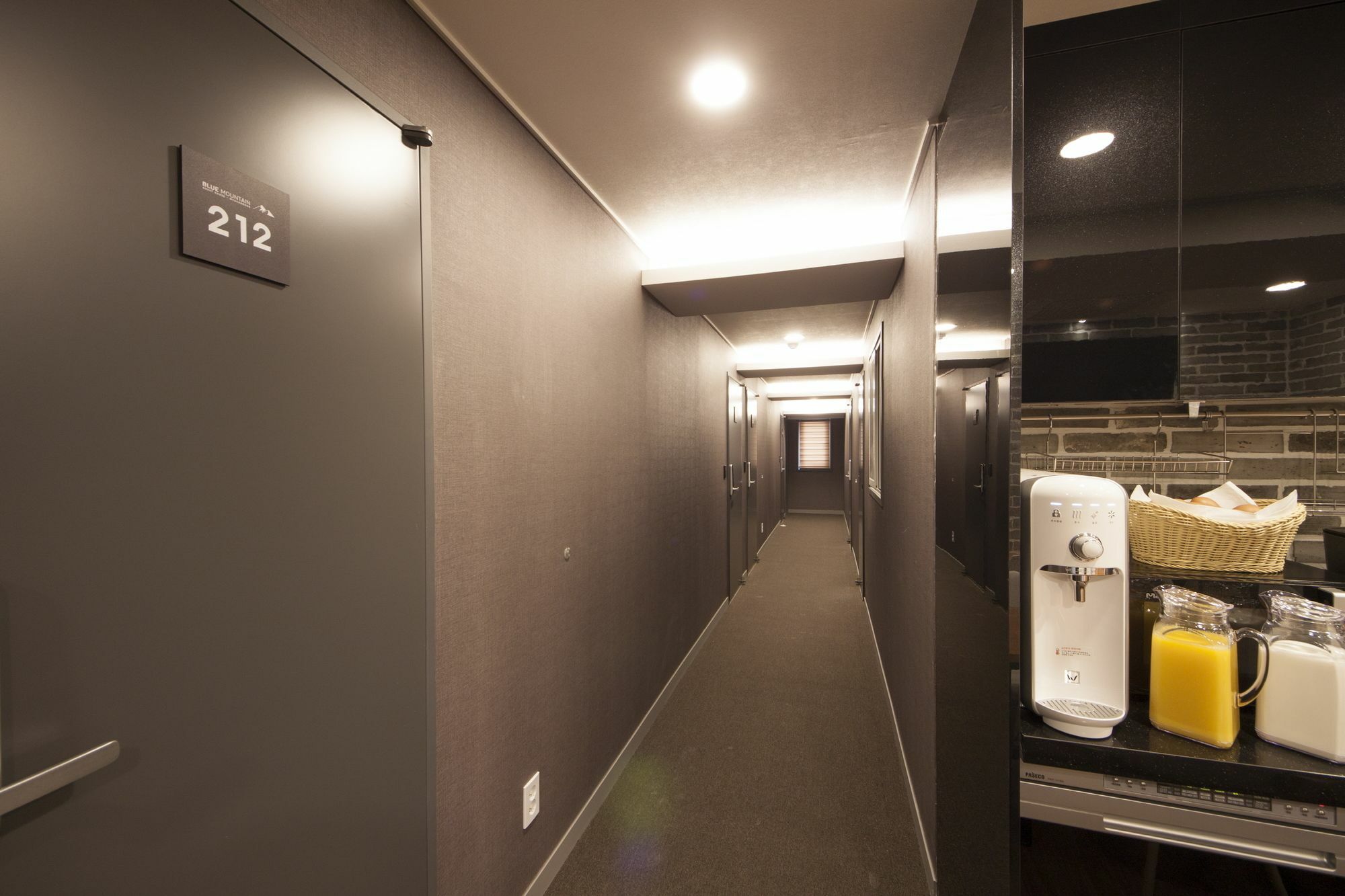 Blue Mountain Myeong-dong Guest house 3*