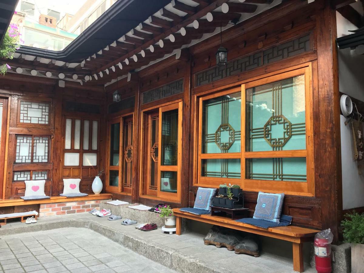 Hanok Suni *