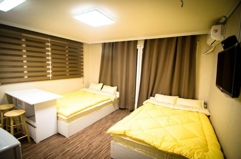 Hostel Yakorea Hongdae *
