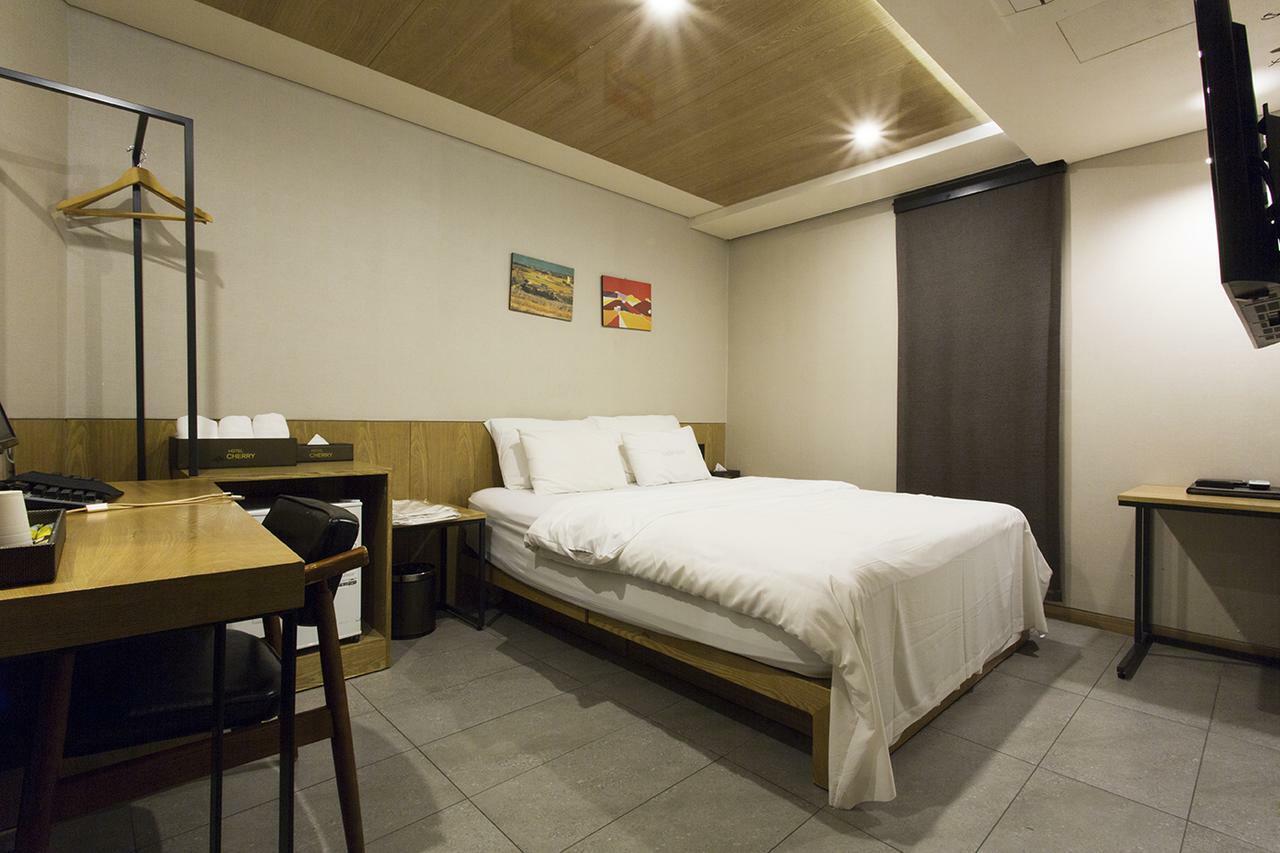 Cherry Hotel 2*