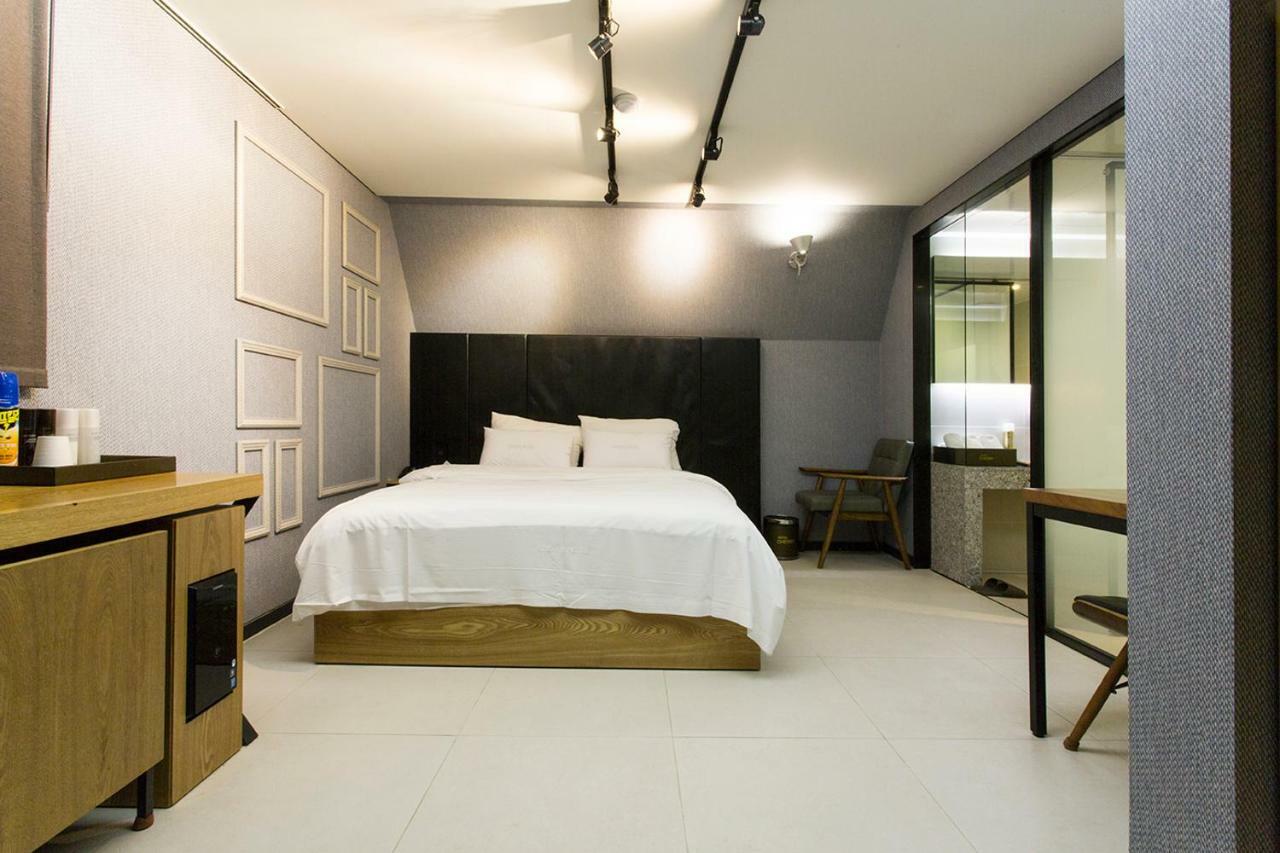 Cherry Hotel