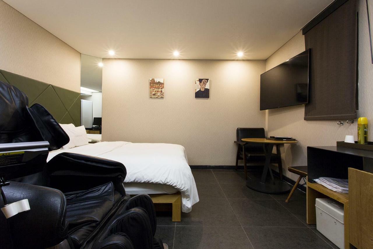 Cherry Hotel 2*