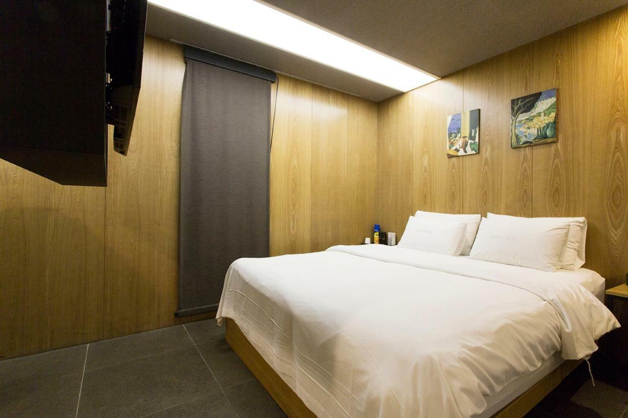 Cherry Hotel