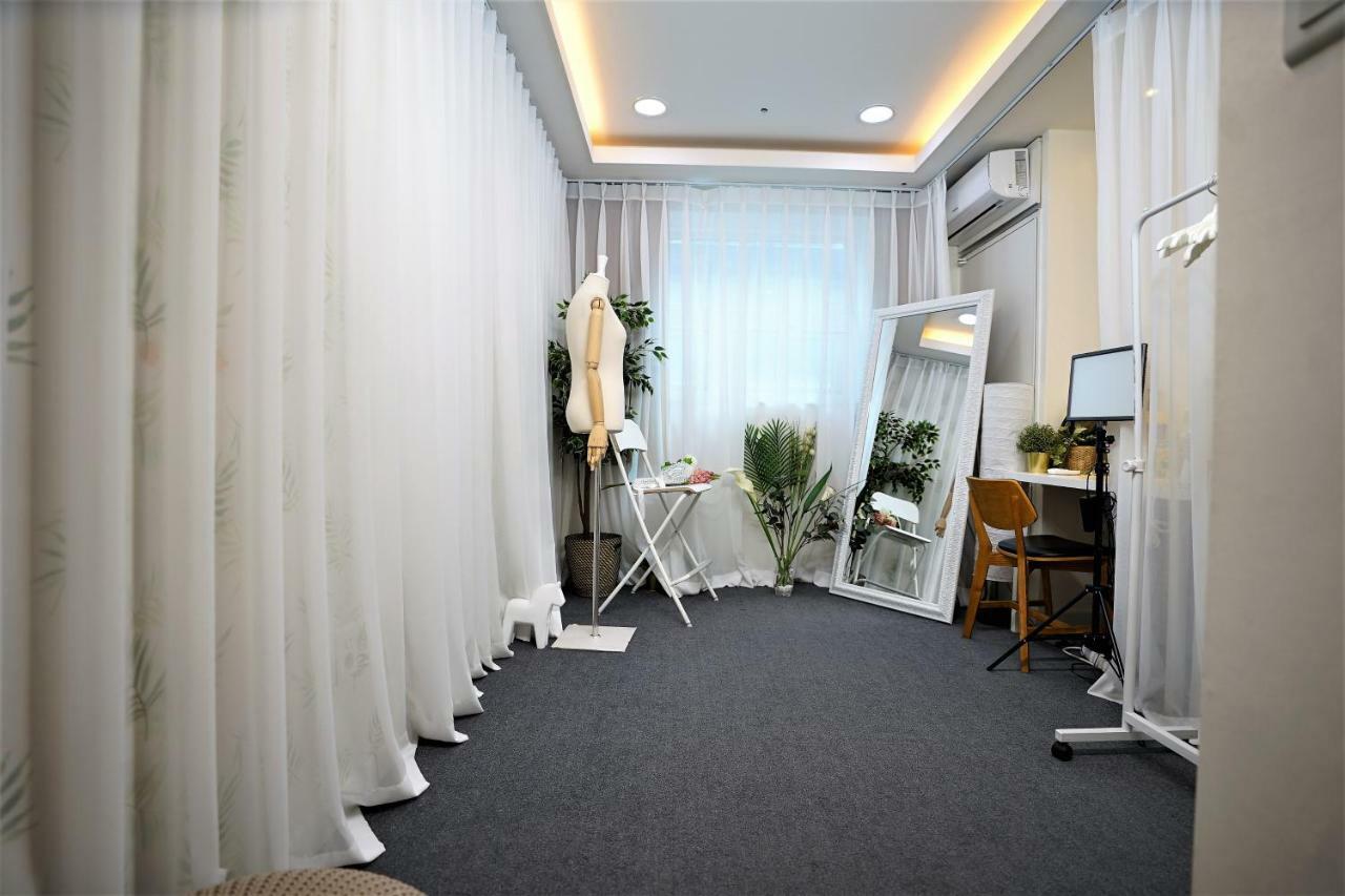 Hotel D7 3*