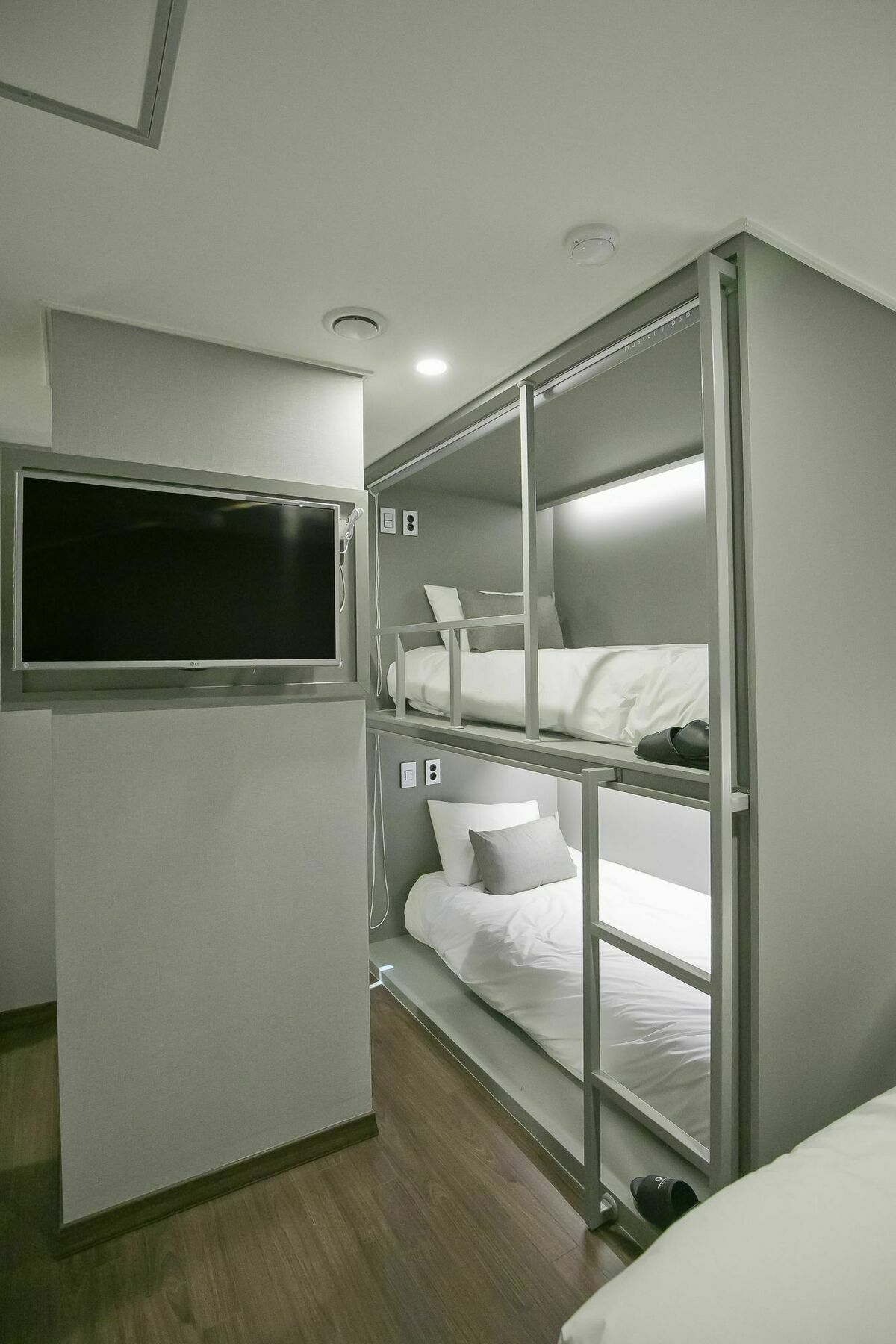 Philstay Myeongdong Station - Seoul
