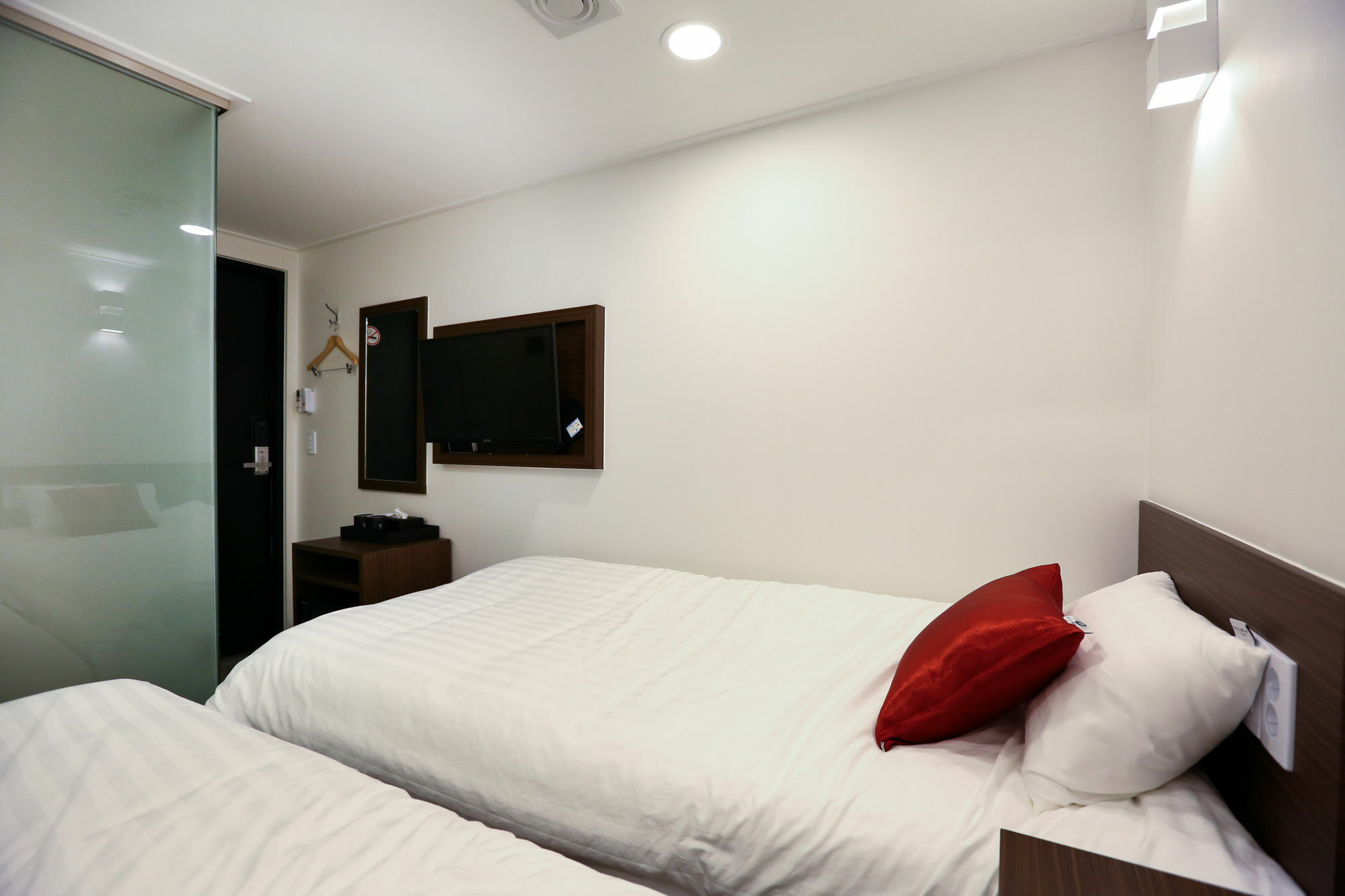 Philstay Myeongdong Cheonggye 2*