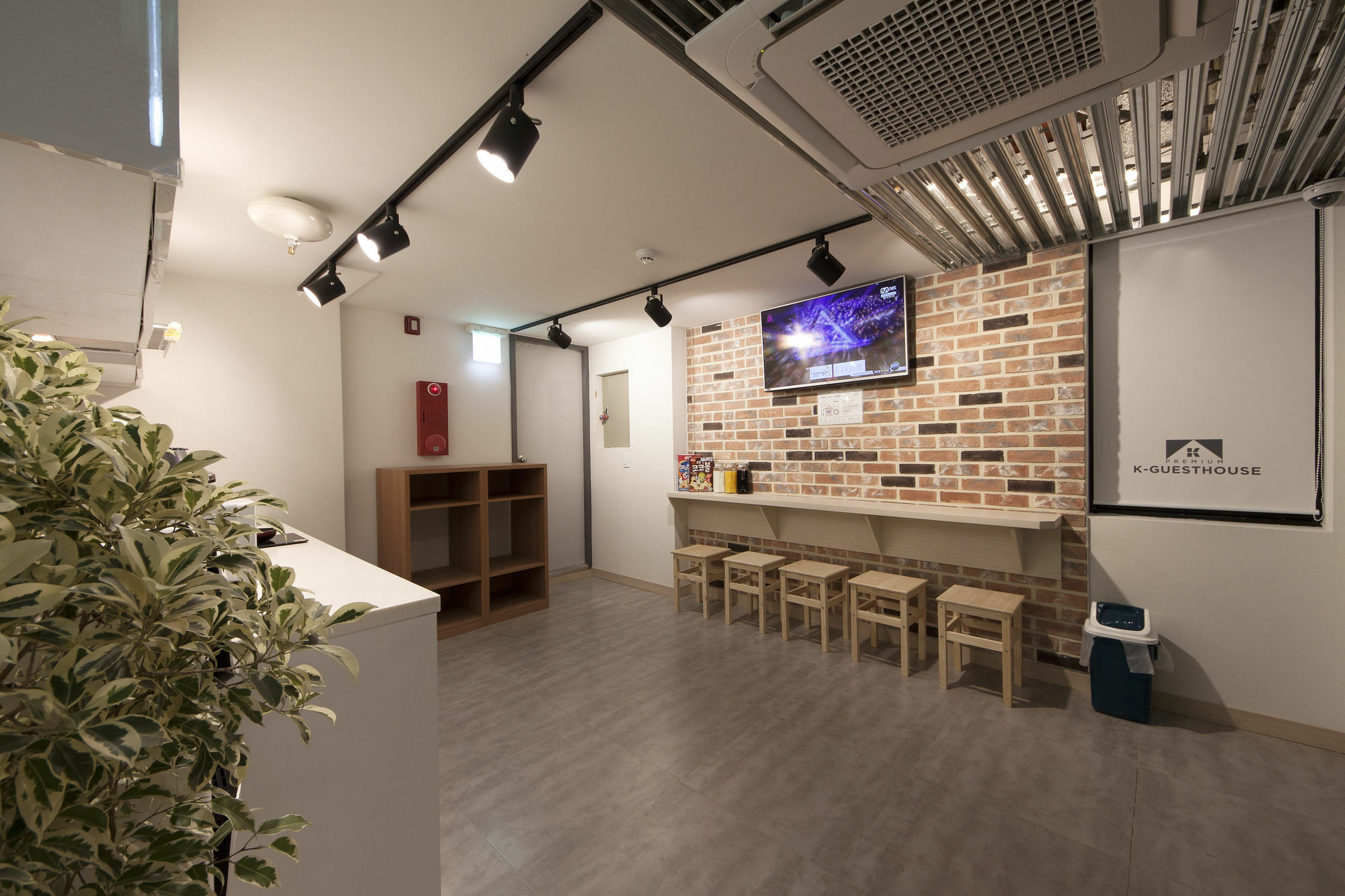 Hostel K-grand Myeongdong *