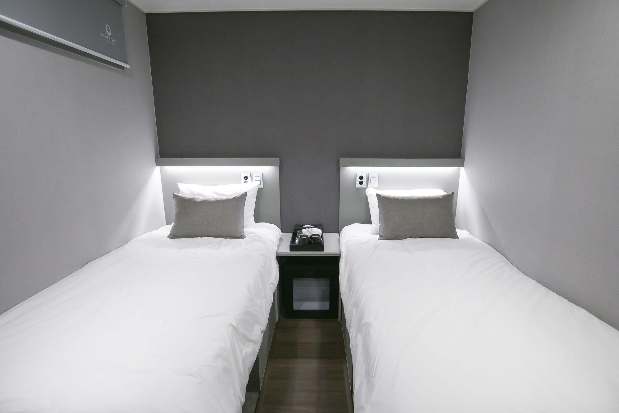 Hotel Philstay Myeongdong Station - 2*