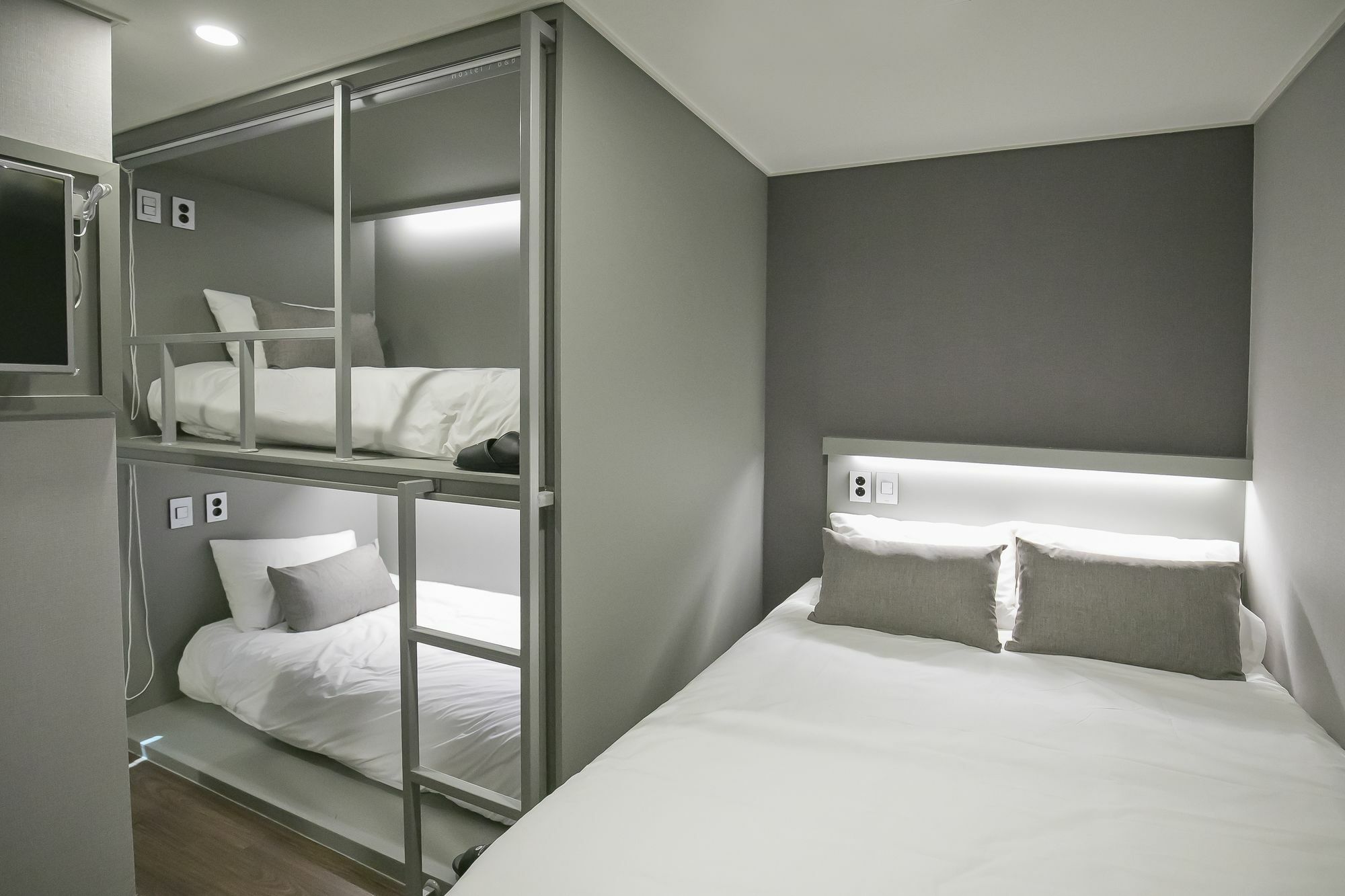Philstay Myeongdong Station -