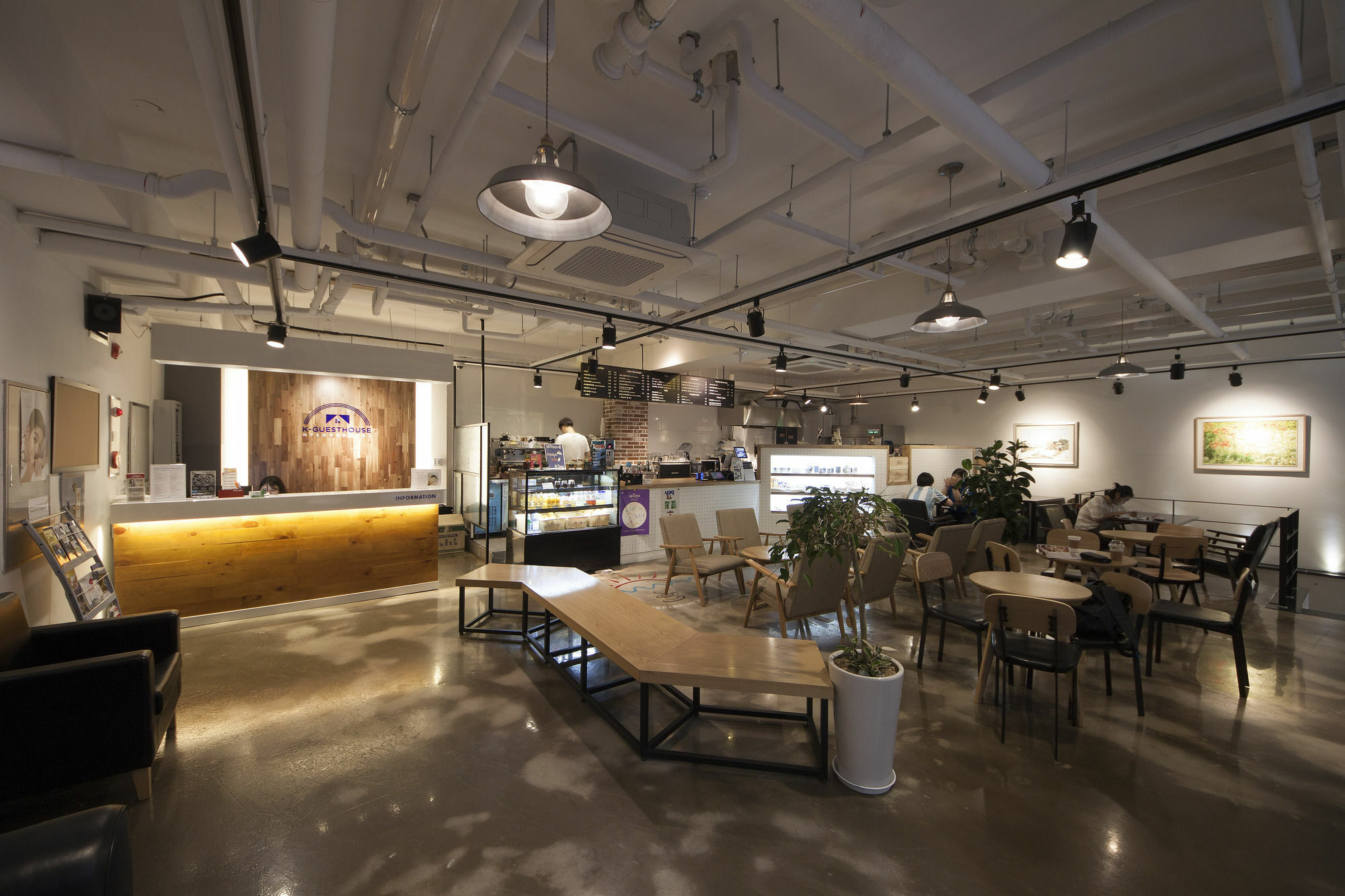 Stay7 Myeongdong Hostel *