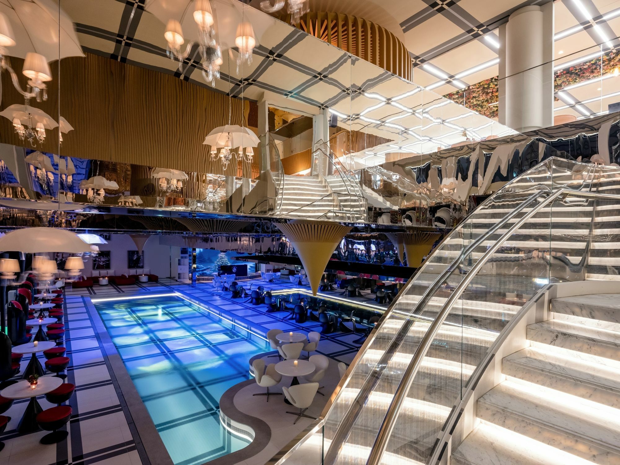 Novotel Ambassador Yongsan 5*