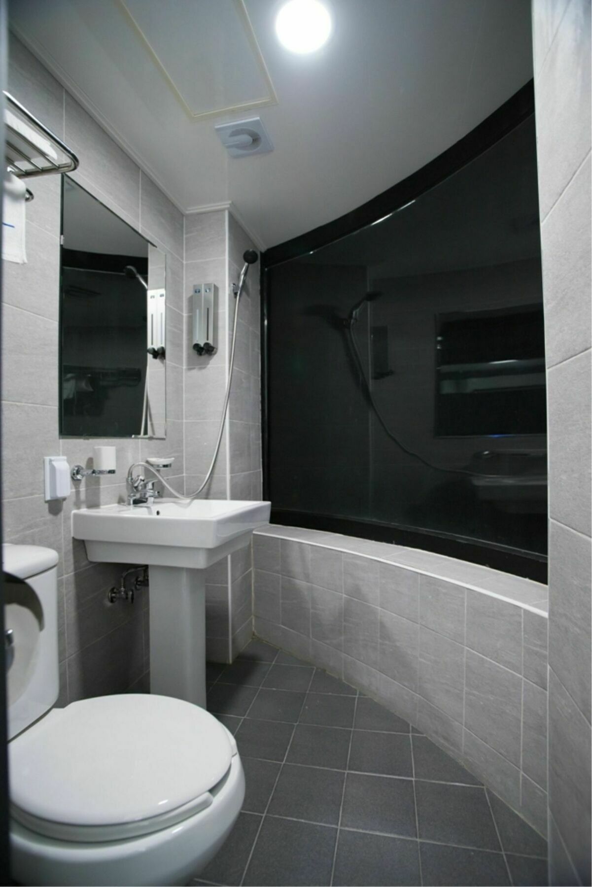 Vestin Boutique Myeongdong Guest house