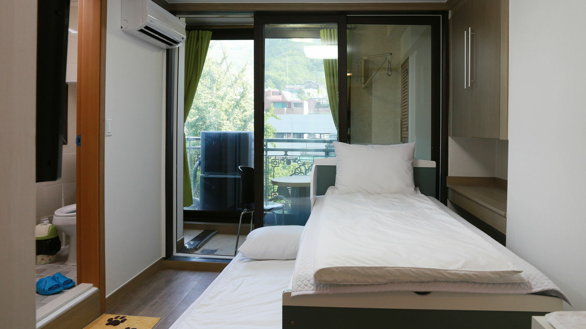 Grand Field Hotel 2*