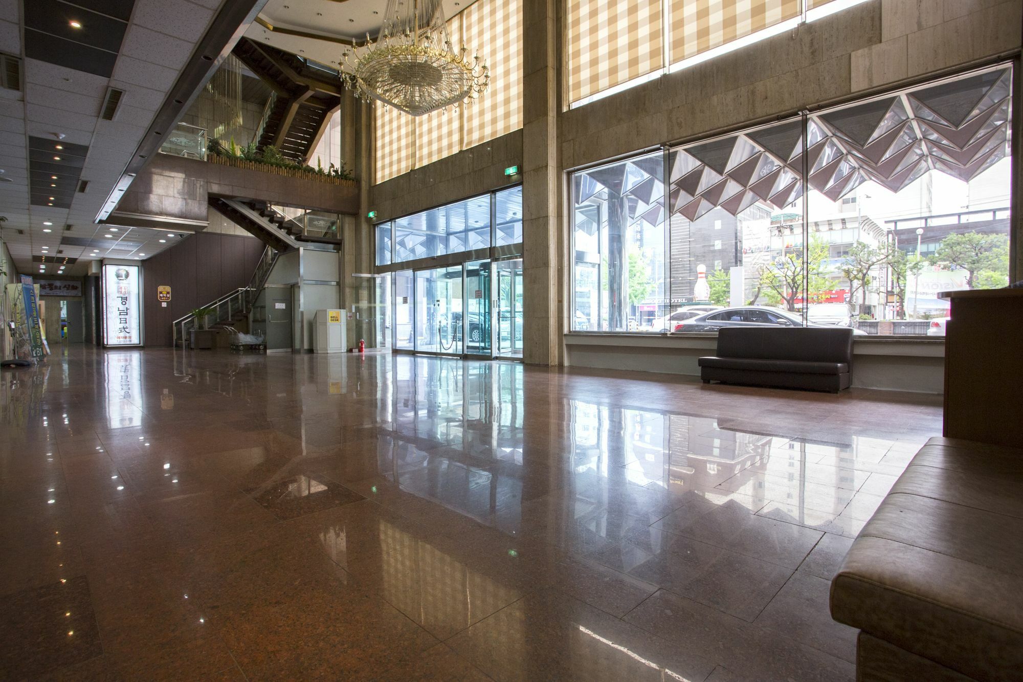 Hotel Kyungnam Tourist