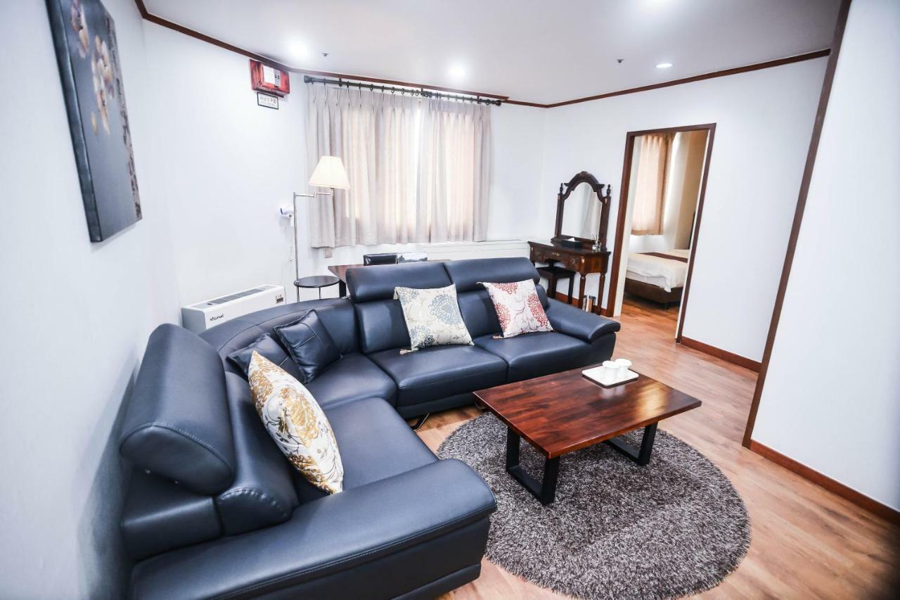 Noblesse Hotel