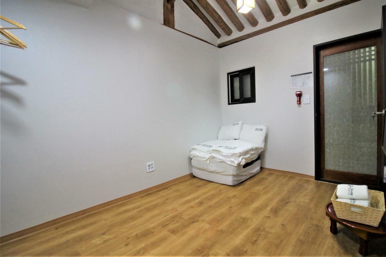 Bibimbap Hanok Gyeongbokgung Private Bed & Breakfast Seoul