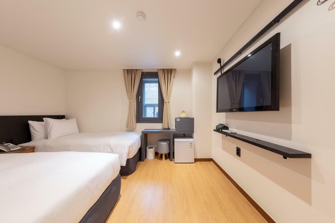 First Myeongdong 3* Seoul