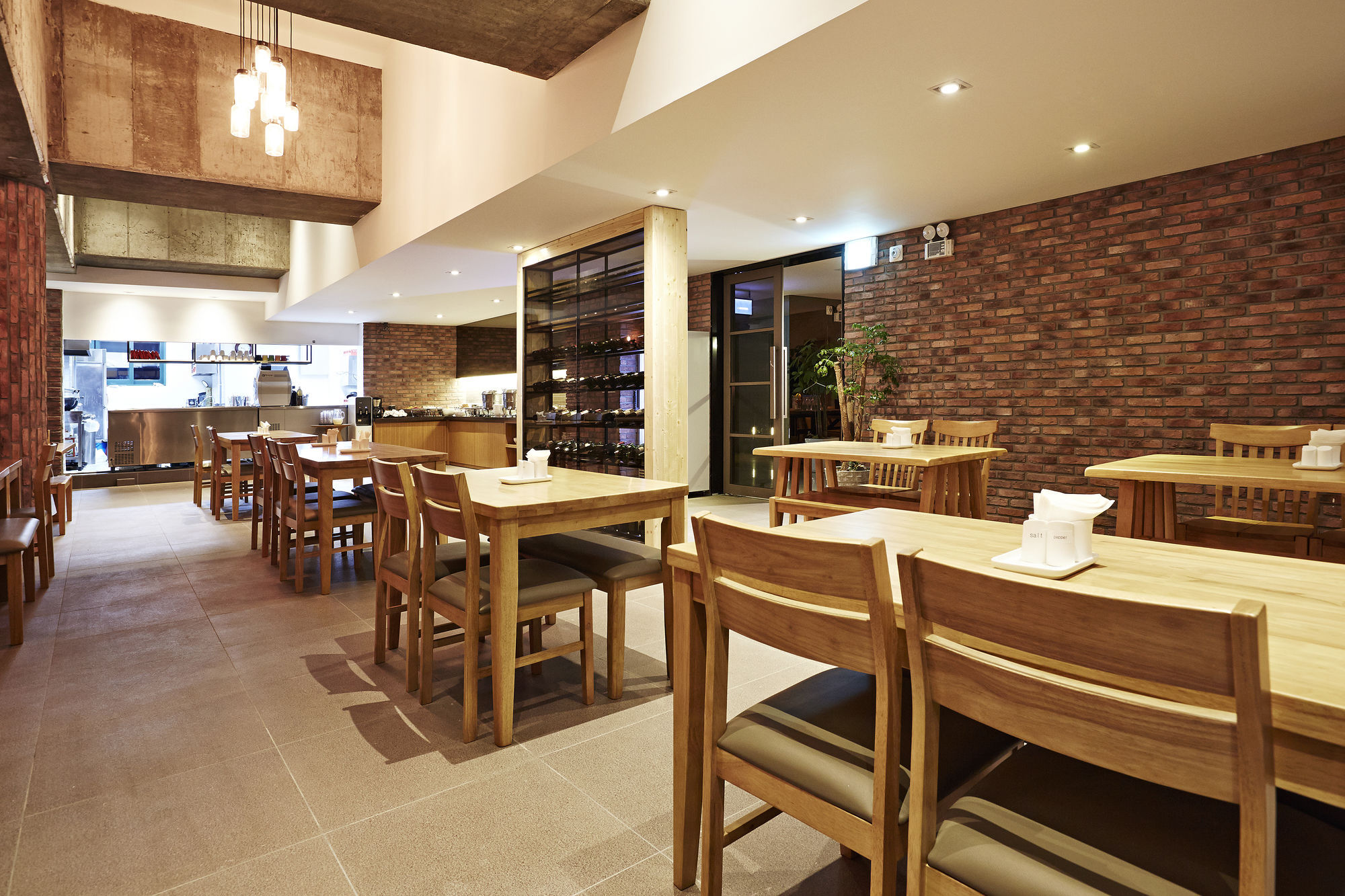 E-hotel Hotel