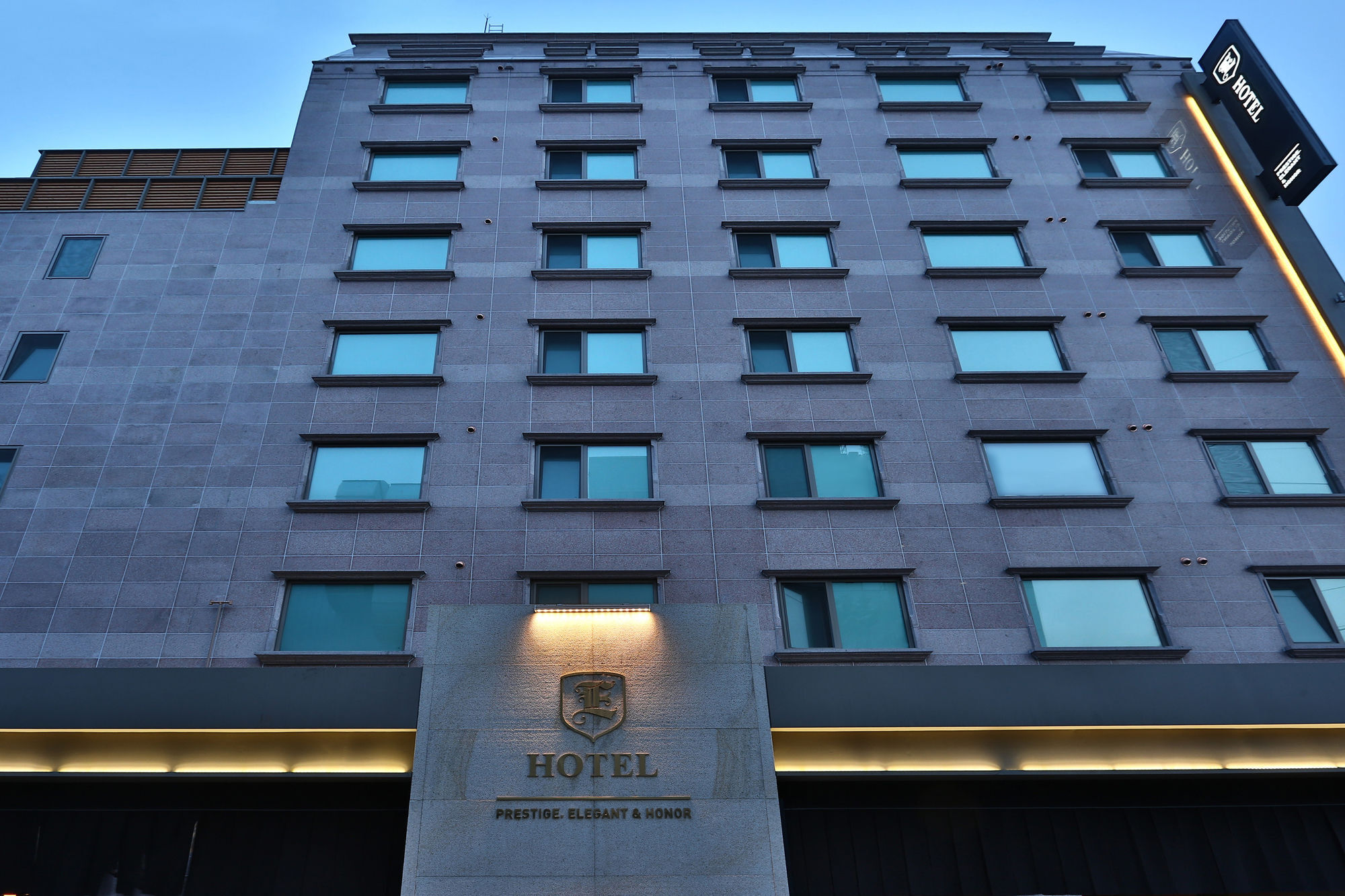 Hotel E-hotel 3*