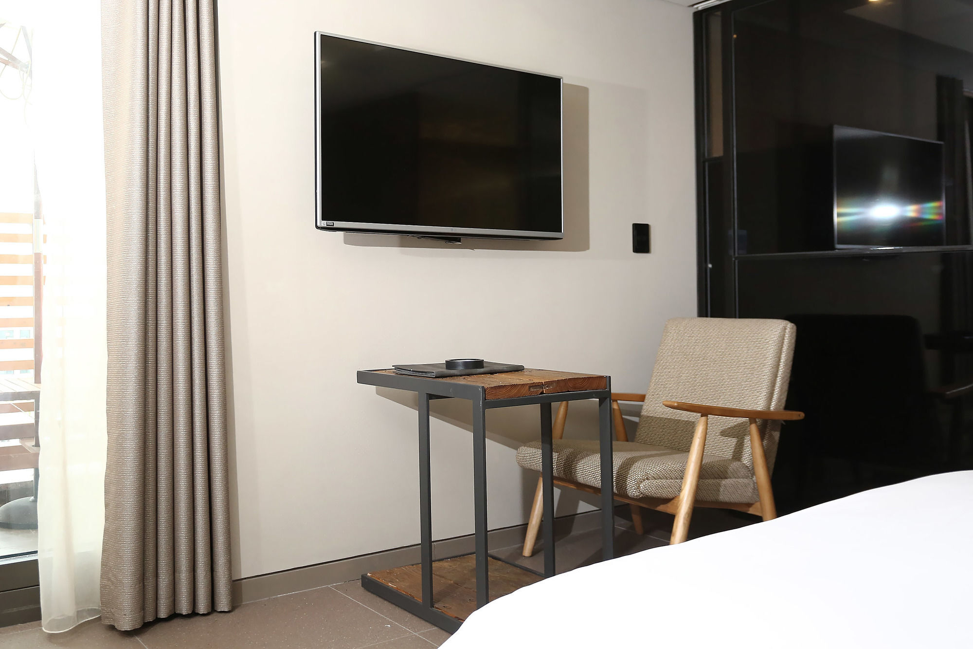 Hotel E-hotel