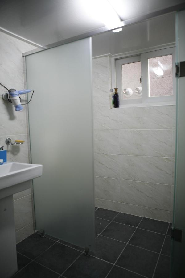 Birdsnest Hongdae Foreigner Only Hostel *
