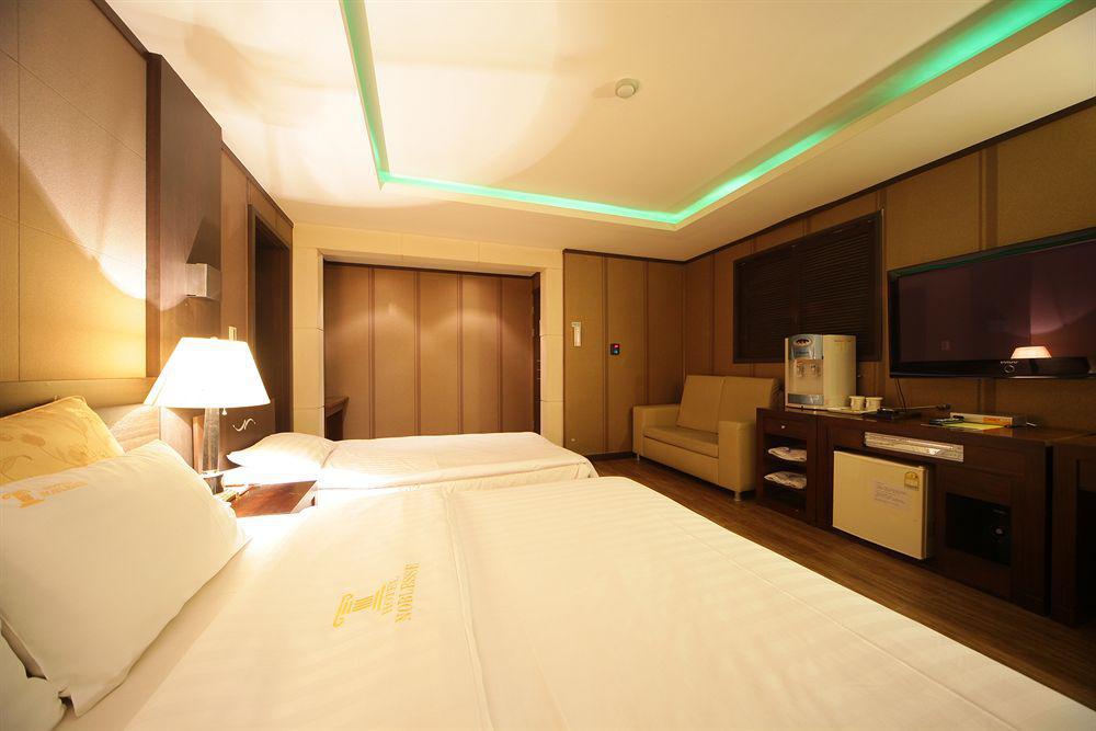 Noblesse, Yeoksam Hotel Seoul