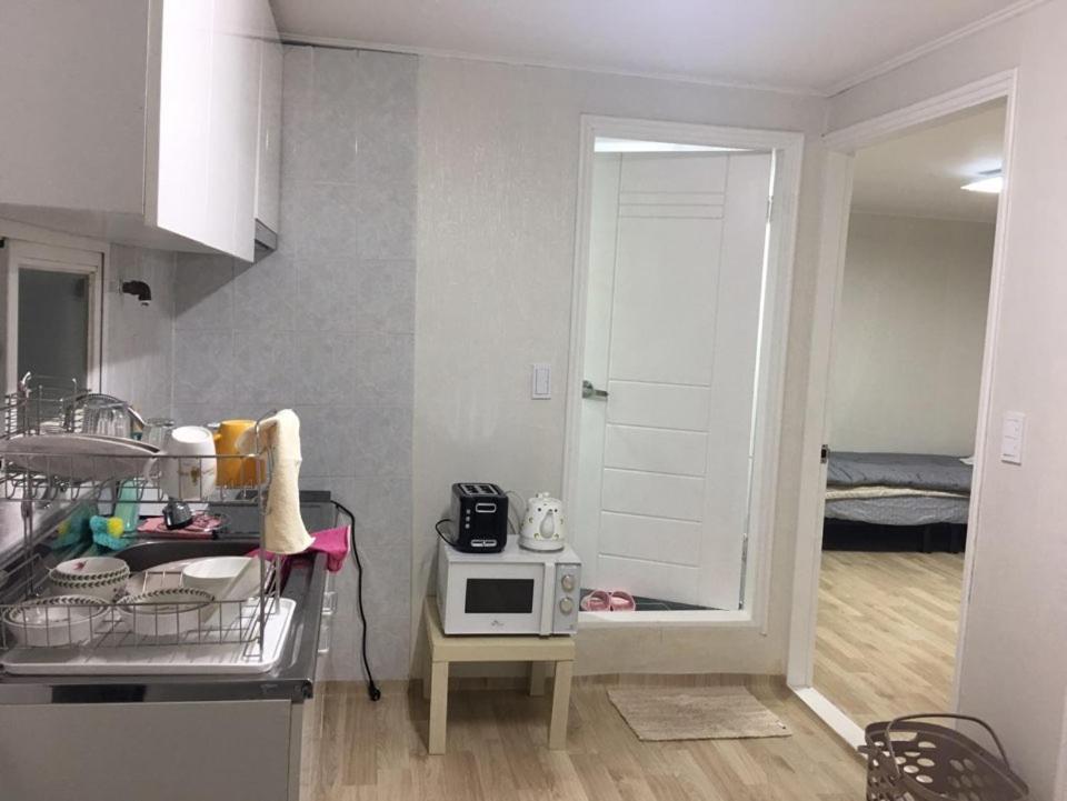 Guest house Nana House 2*