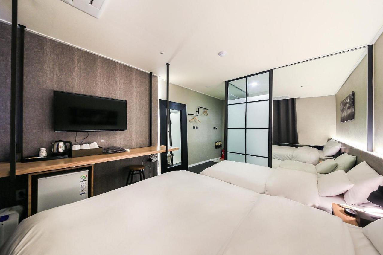 Hotel Business Blvd Ora
