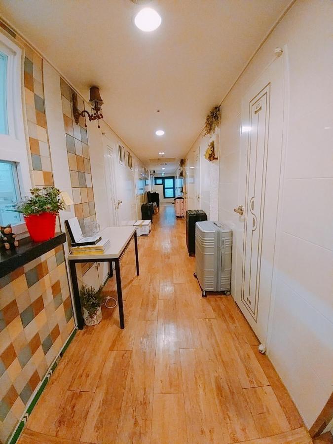 Guest house I-one In Hongdae, 아이원 원룸텔