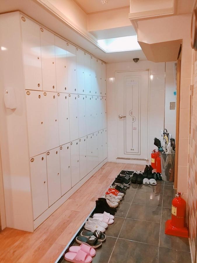 Guest house I-one In Hongdae, 아이원 원룸텔 Seoul