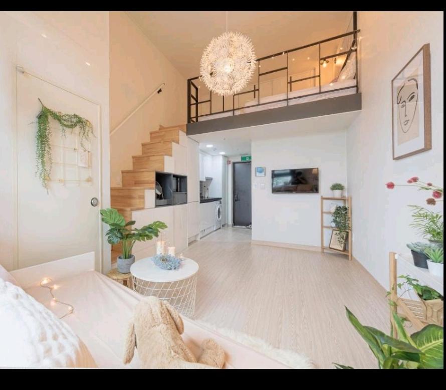 Cozy Duplex In Hongdae