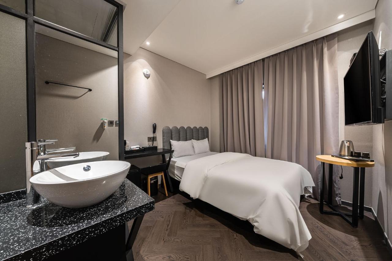 Songpa Boutique Xym