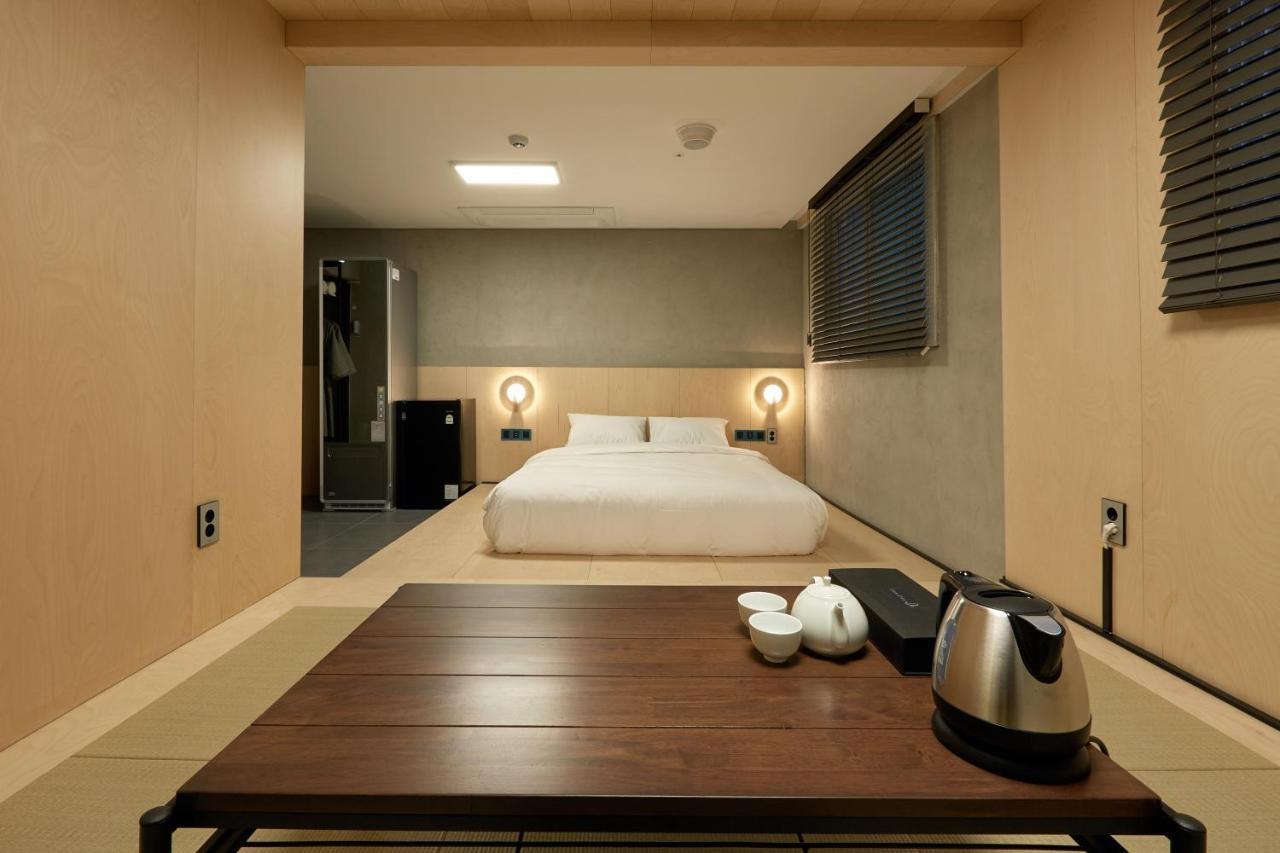Slow Da Hotel