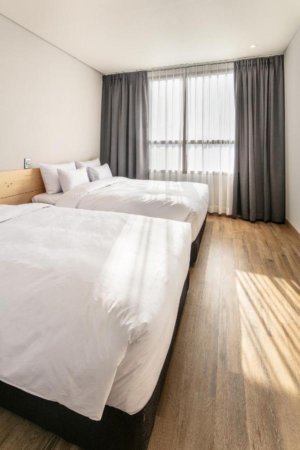 Hotel Lacozi ,