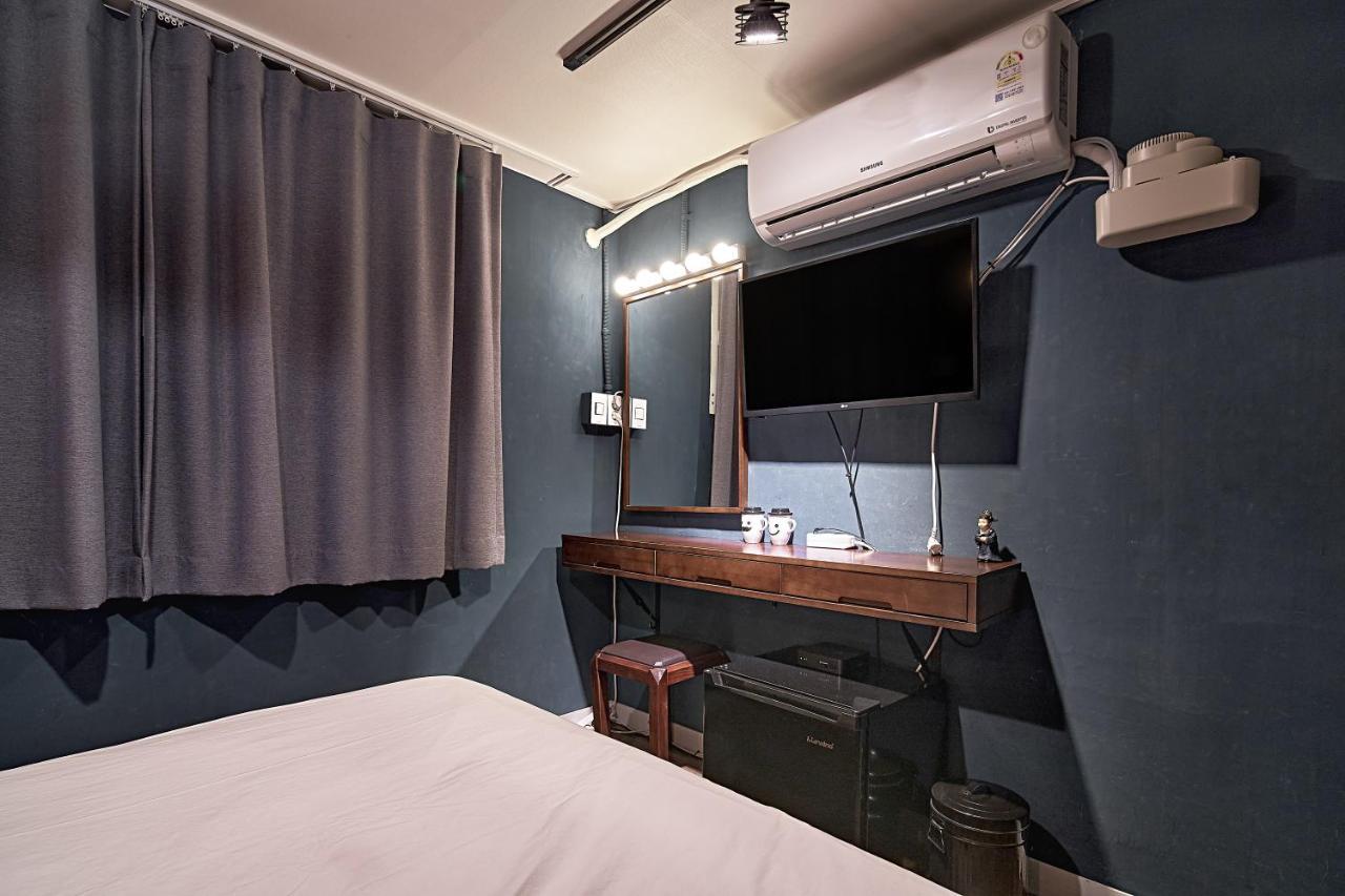 Guest house Butler:lee Hongdae-female Only 2*
