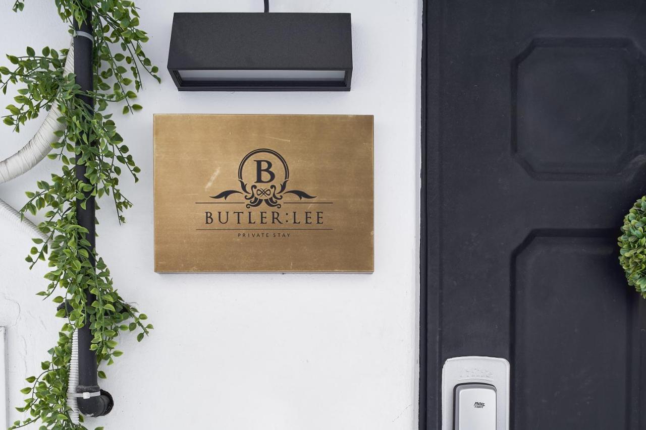 Butler:lee Hongdae-female Only Guest house