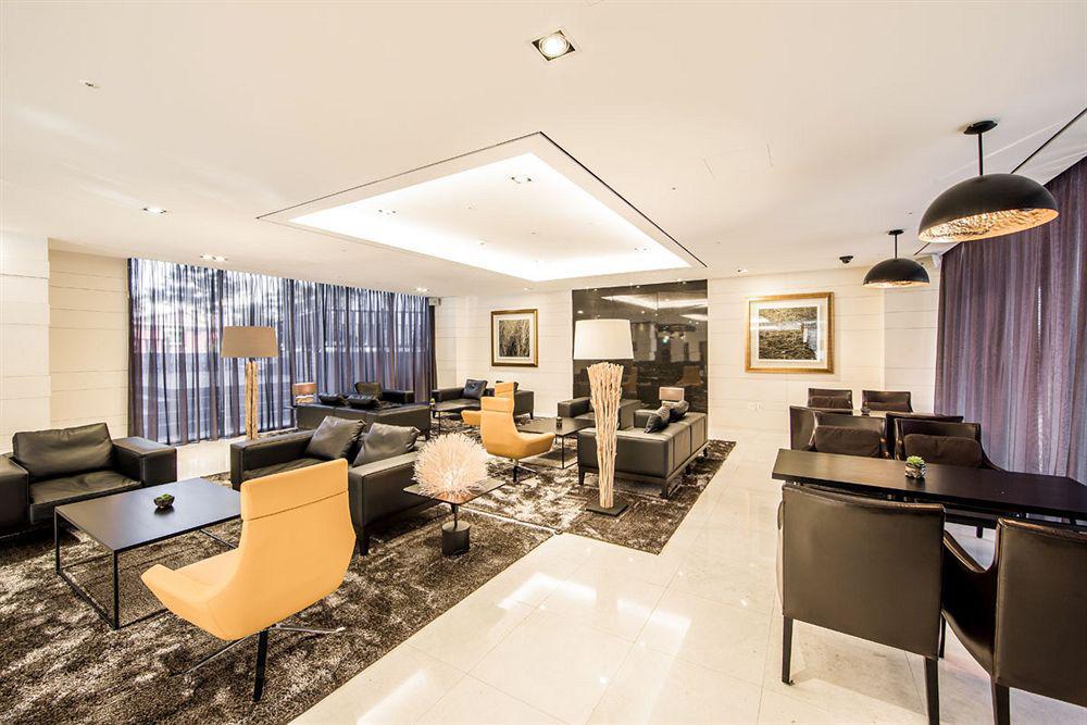 Golden Hotel