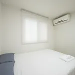 Leo Guesthouse Hongdae