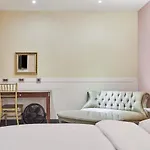 648 Hotel