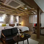 Lexy Hotel