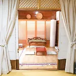 Dongmyo Hanok Sihwadang - Private Korean Style House In The City Center With A Beautiful Garden