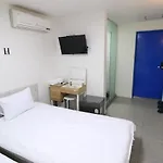 Hotel Ivory