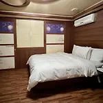Picasso Motel