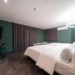 Hotel May Yongsan