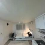 Cozy Home In Central Seoul